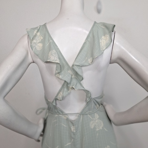 Isalis Green Cream Coquette Romantic Floral Ruffle Genuine Wrap Dress Size M - Picture 4 of 10